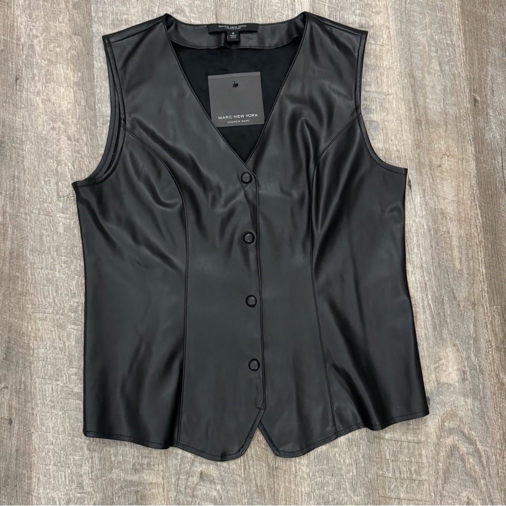 NWT Edgy Punk Biker Vegan Leather Vest Sz Medium